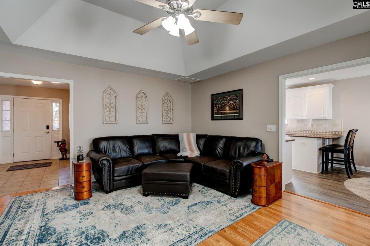 13 Crockett Drive Photo 5