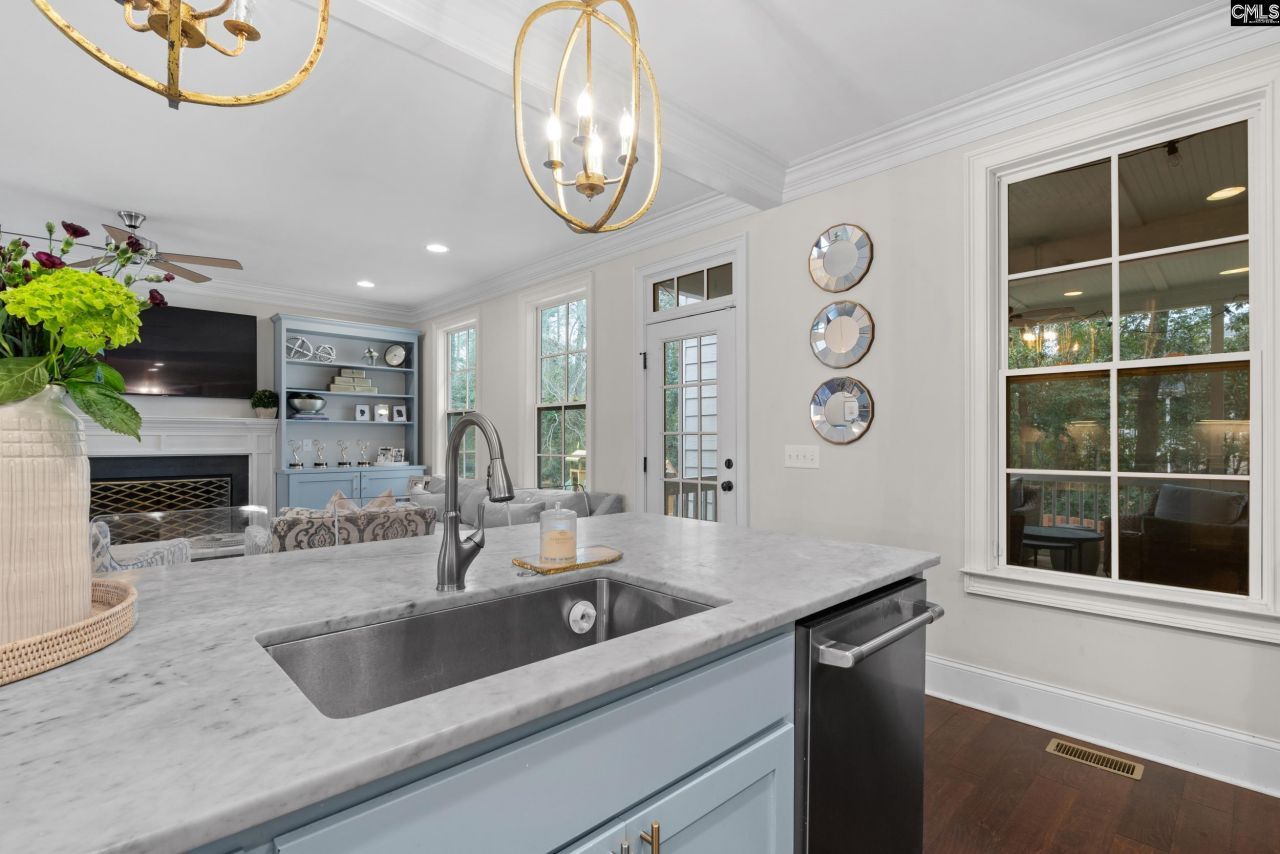 1901 Parrish Drive Photo 12