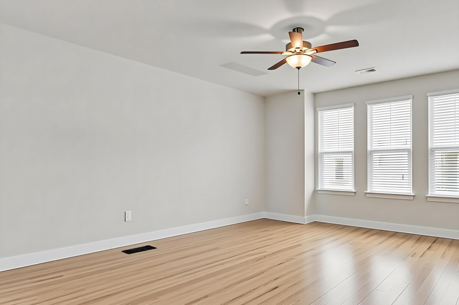 4604 Hammett Alley Photo 11