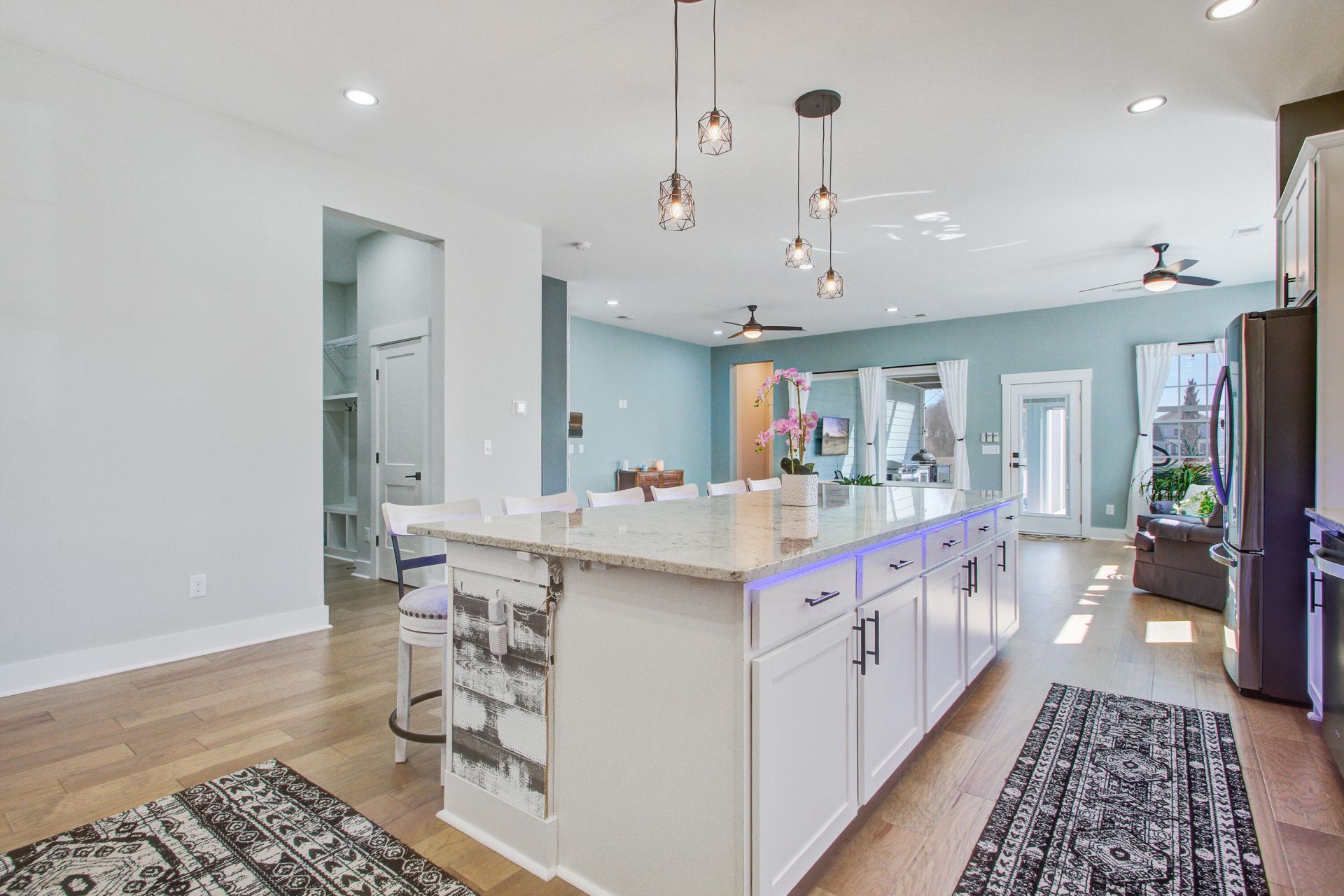 126 Clearblue Loop Photo 11