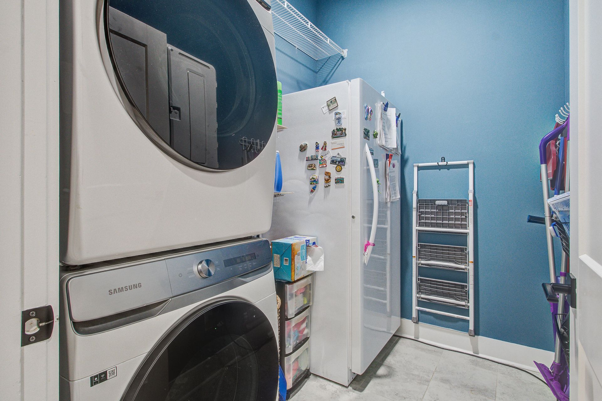 126 Clearblue Loop Photo 13