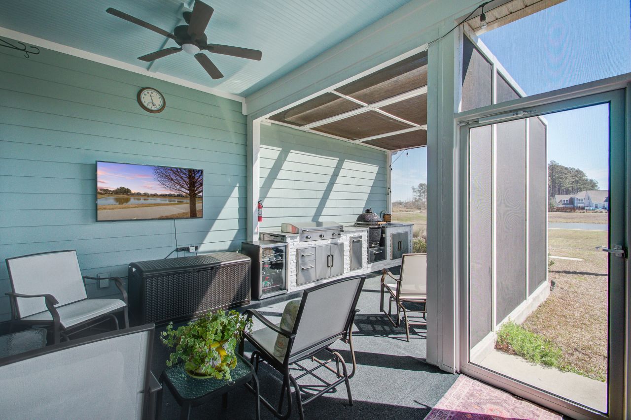 126 Clearblue Loop Photo 22