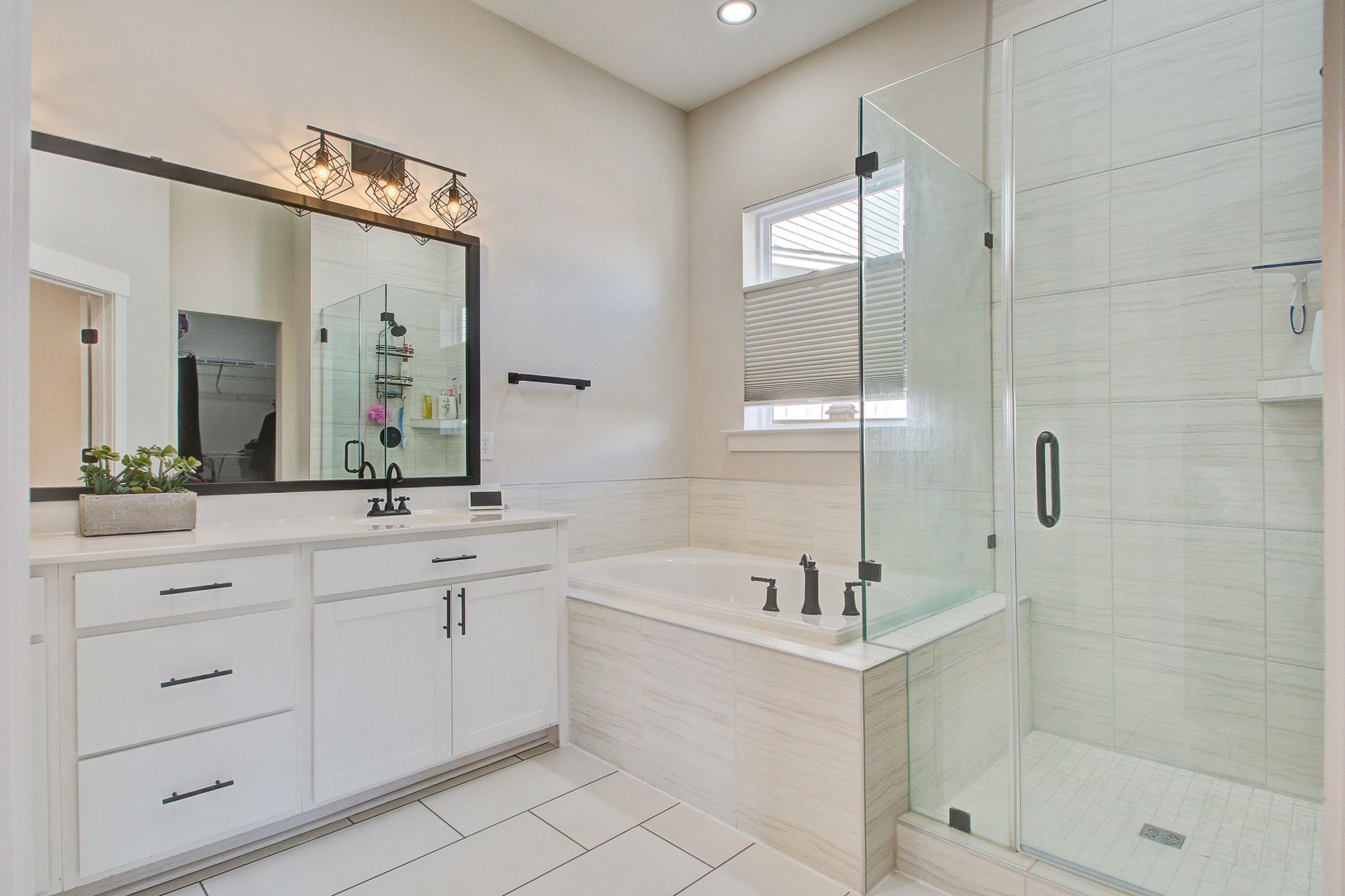 126 Clearblue Loop Photo 26