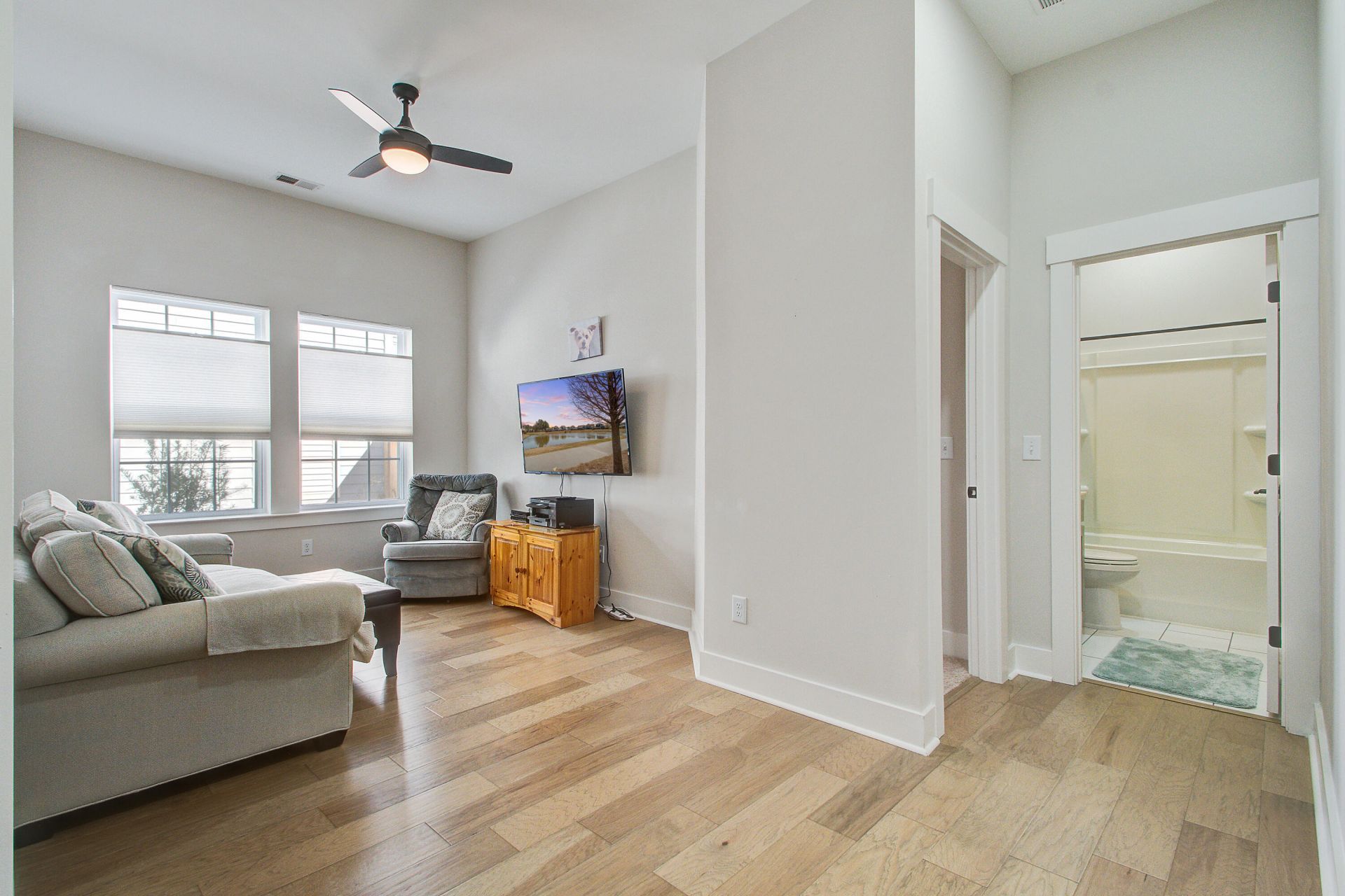 126 Clearblue Loop Photo 29