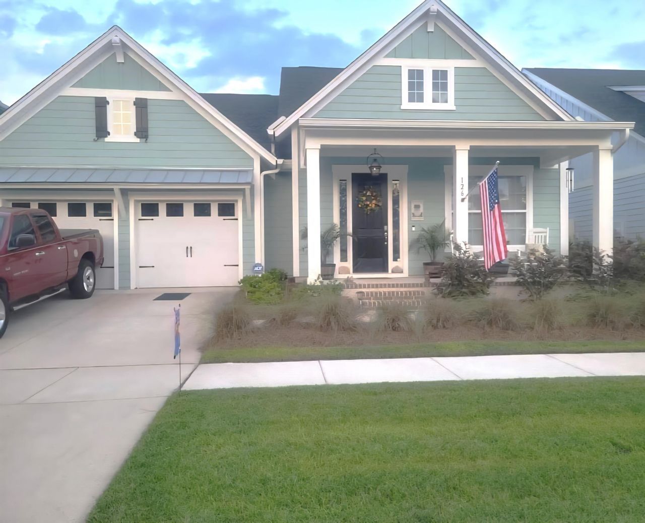 126 Clearblue Loop Photo 4