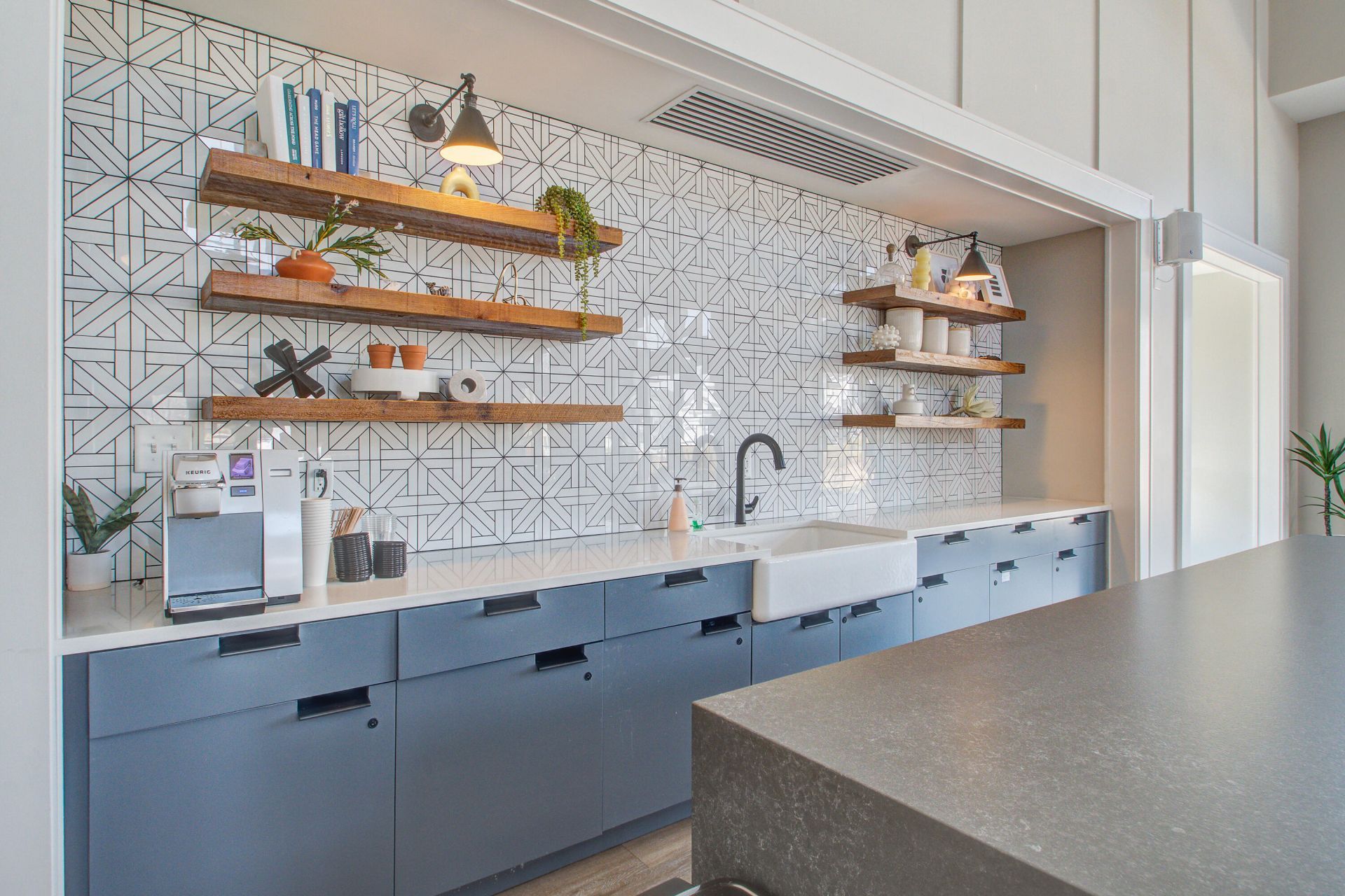 126 Clearblue Loop Photo 47