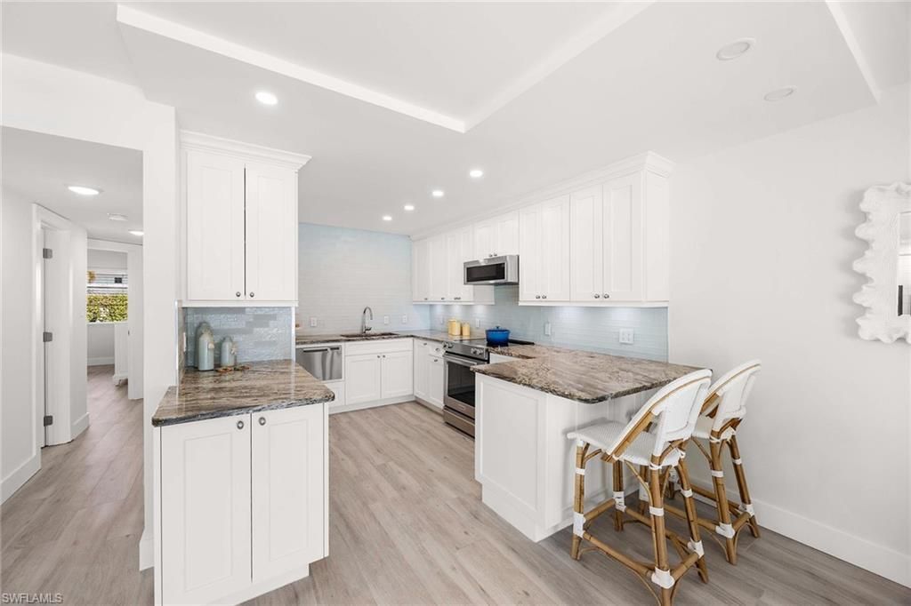 350 Harbour Dr, Unit 350, Naples, FL 34103 Photo