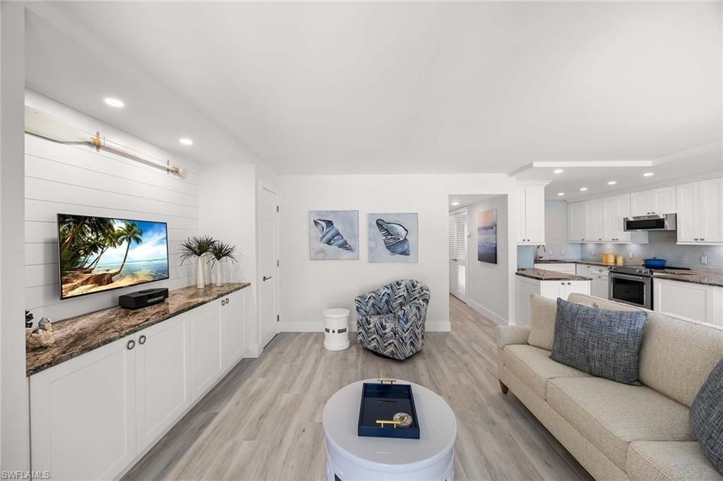 350 Harbour Dr, Unit 350, Naples, FL 34103 Photo