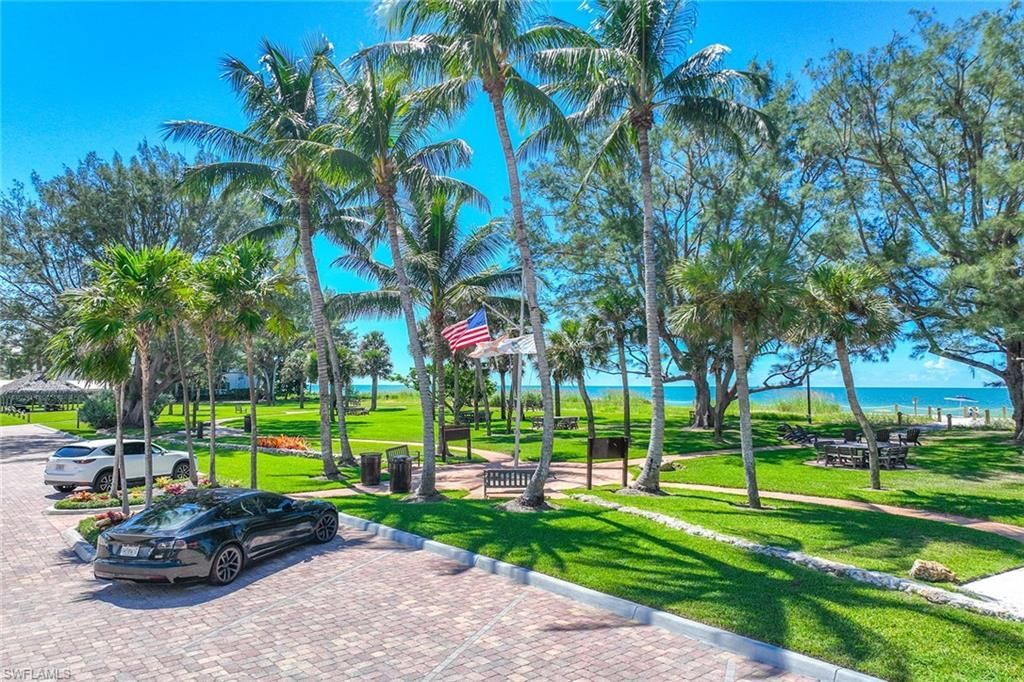 350 Harbour Dr, Unit 350, Naples, FL 34103 Photo