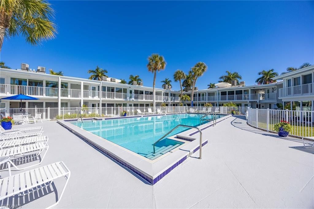 350 Harbour Dr, Unit 350, Naples, FL 34103 Photo