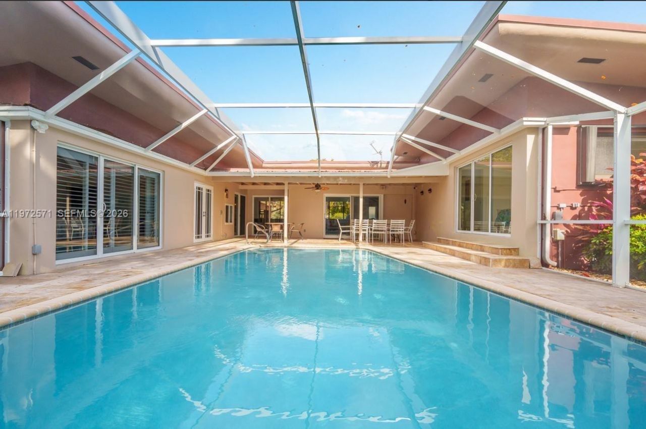 811 N Highland Dr , Hollywood, FL 33021 Photo