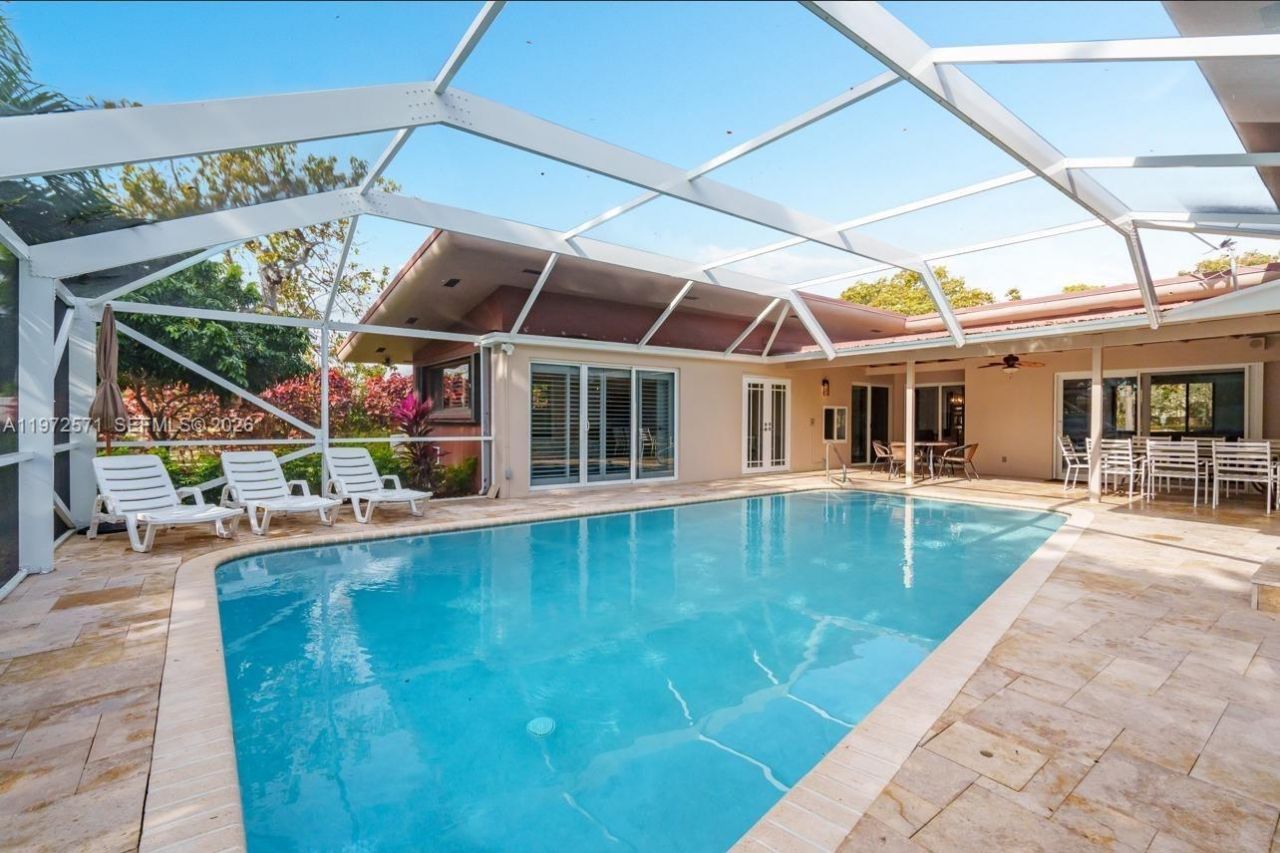 811 N Highland Dr , Hollywood, FL 33021 Photo