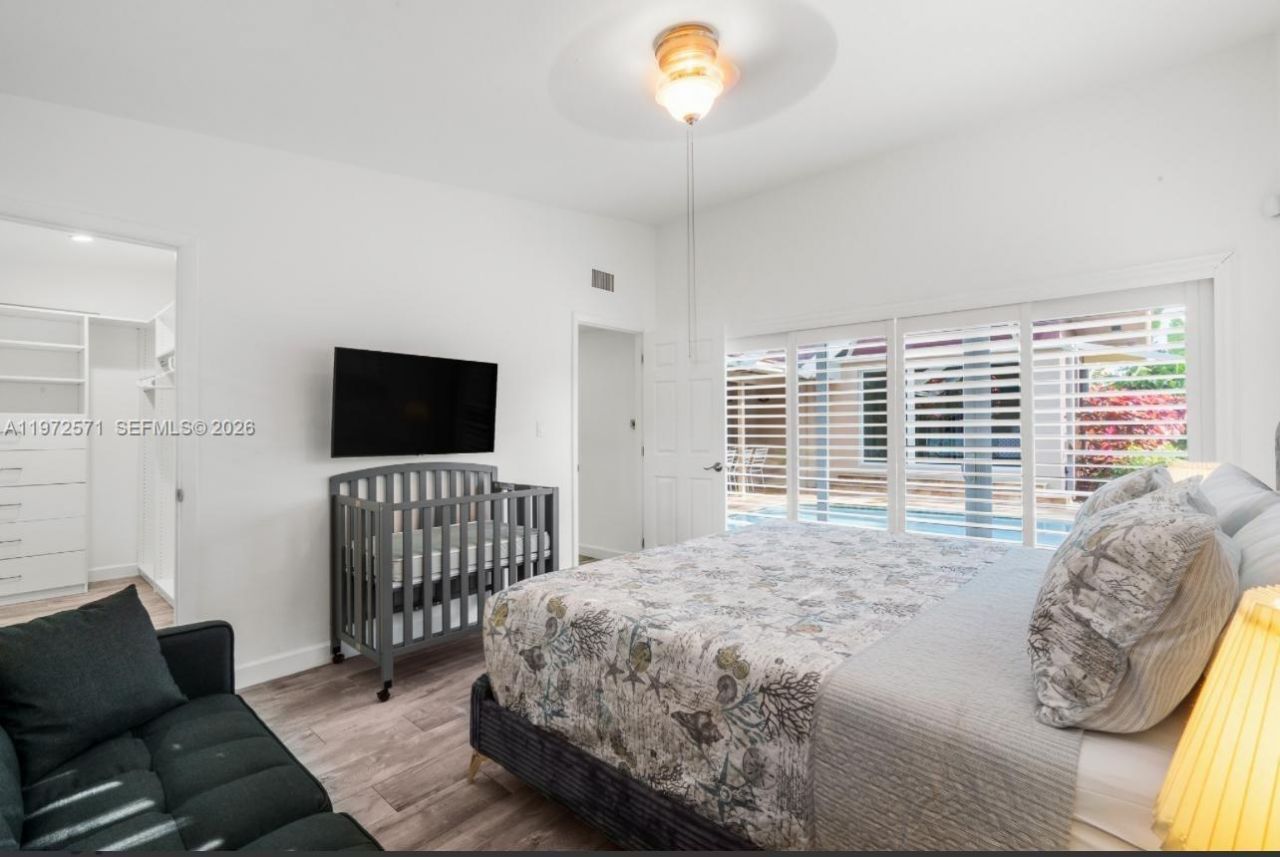 811 N Highland Dr , Hollywood, FL 33021 Photo