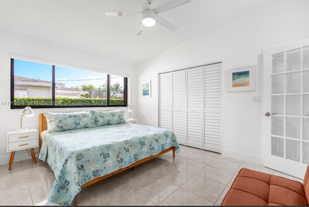 811 N Highland Dr , Hollywood, FL 33021 Photo