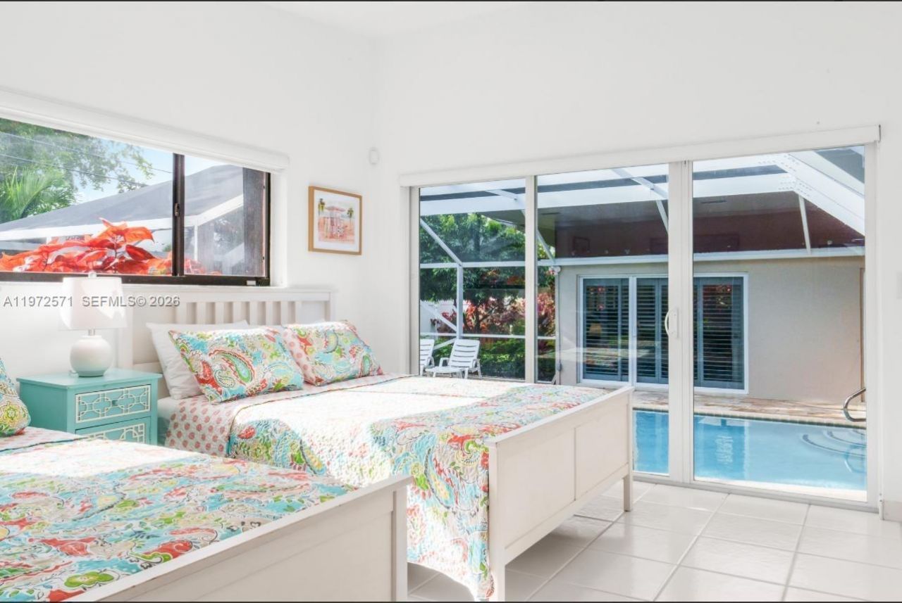 811 N Highland Dr , Hollywood, FL 33021 Photo