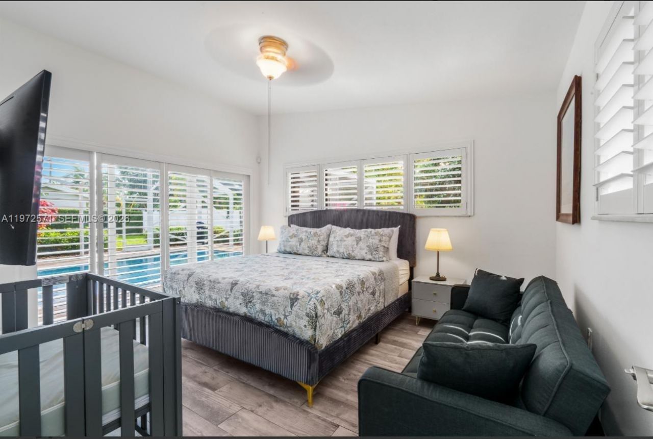 811 N Highland Dr , Hollywood, FL 33021 Photo