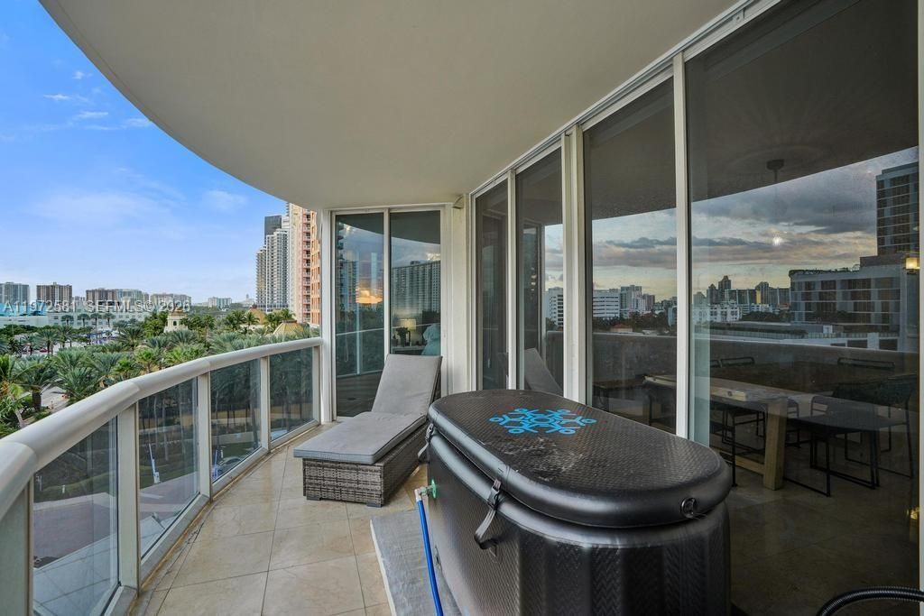 17555 Collins Ave, Unit 704, Sunny Isles Beach, FL 33160 Photo