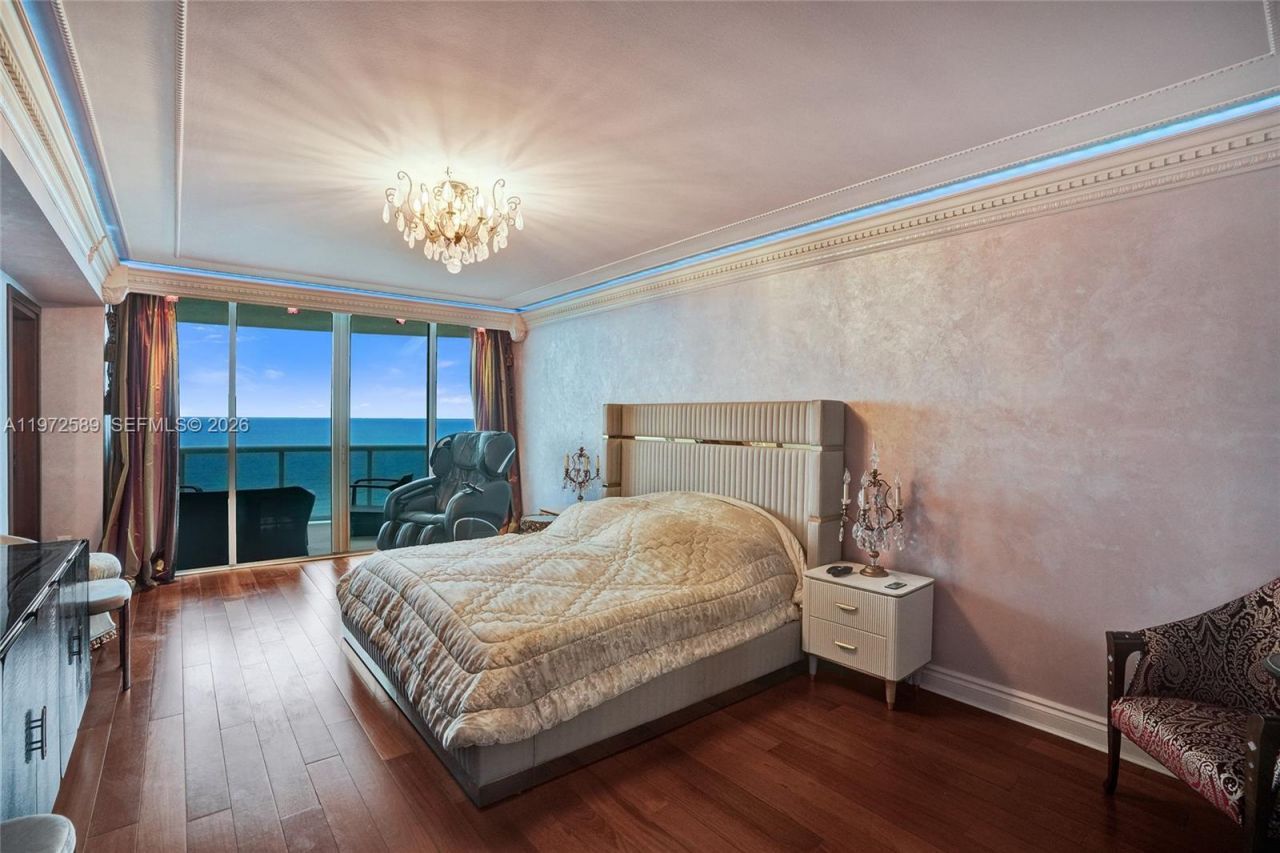 17555 Collins Ave , Unit 1701, Sunny Isles Beach, FL 33160 Photo