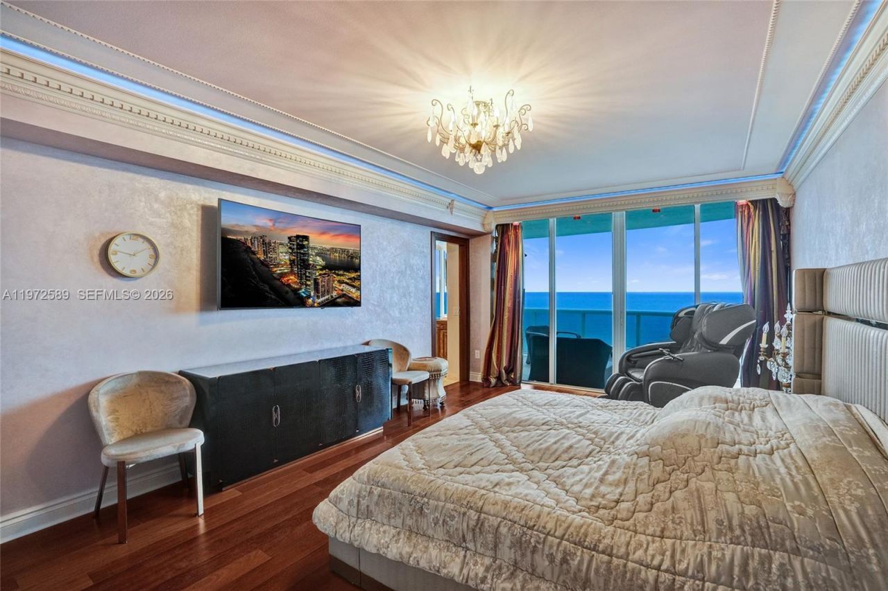 17555 Collins Ave , Unit 1701, Sunny Isles Beach, FL 33160 Photo