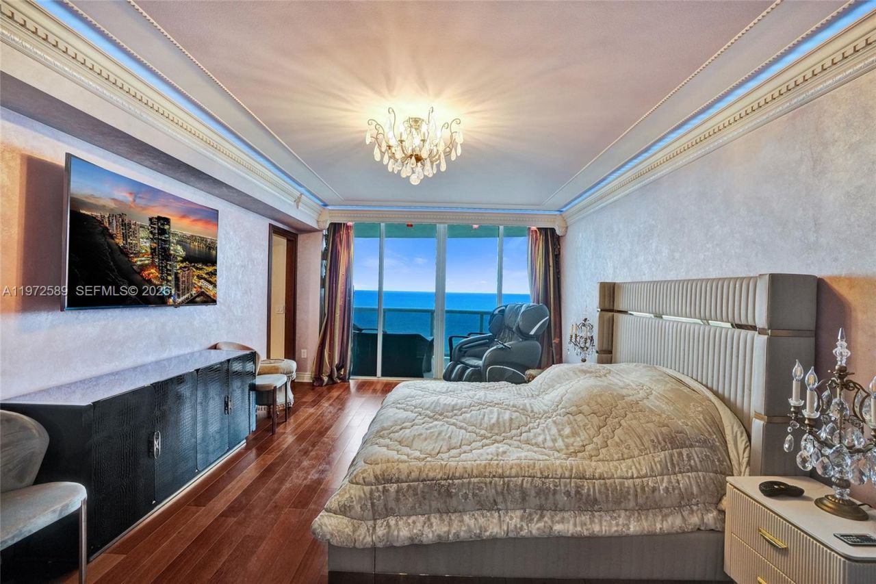 17555 Collins Ave , Unit 1701, Sunny Isles Beach, FL 33160 Photo