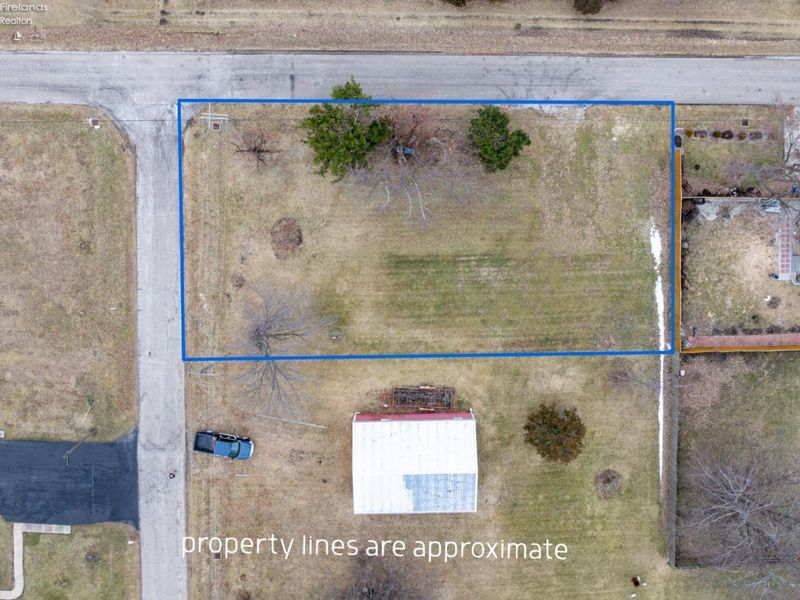 1286 E Emerald Avenue, Port Clinton, OH 43452 Photo 7