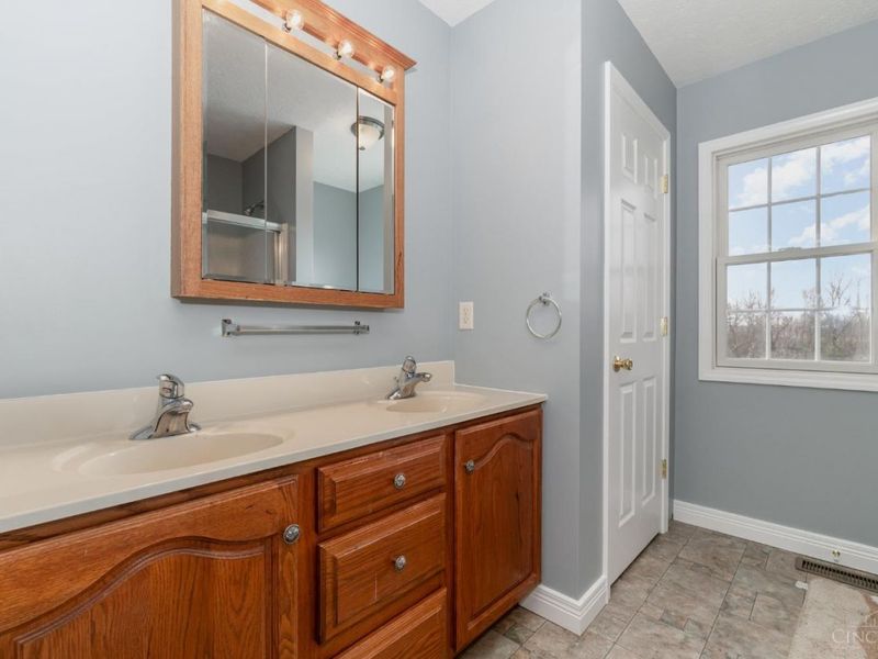 3518 Island Trail Drive, Williamsburg, OH 45176 Photo 23