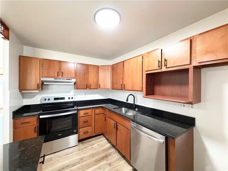 518 Hazelbrook Avenue, Springfield, OH 45506 Photo 12