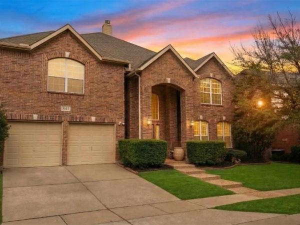 841 Carolina Way, Lantana, TX 76226