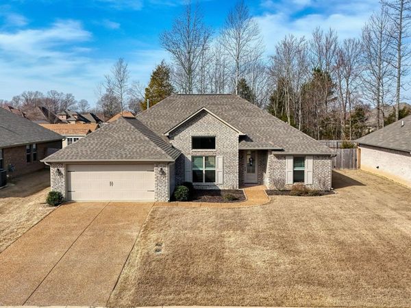 27 Bear Trace Drive , Jackson, TN 38305