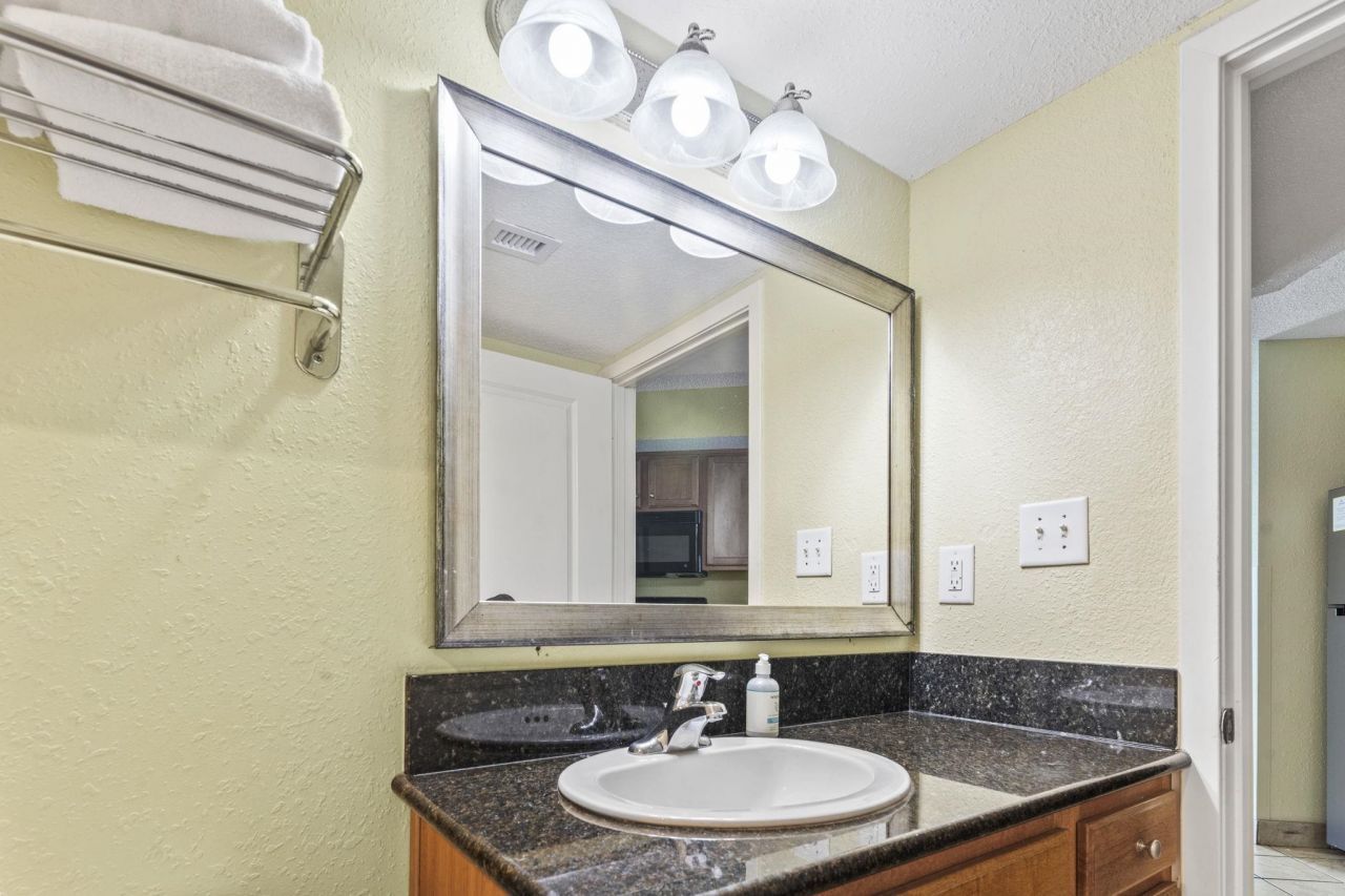 504 N Ocean Blvd. Photo 22