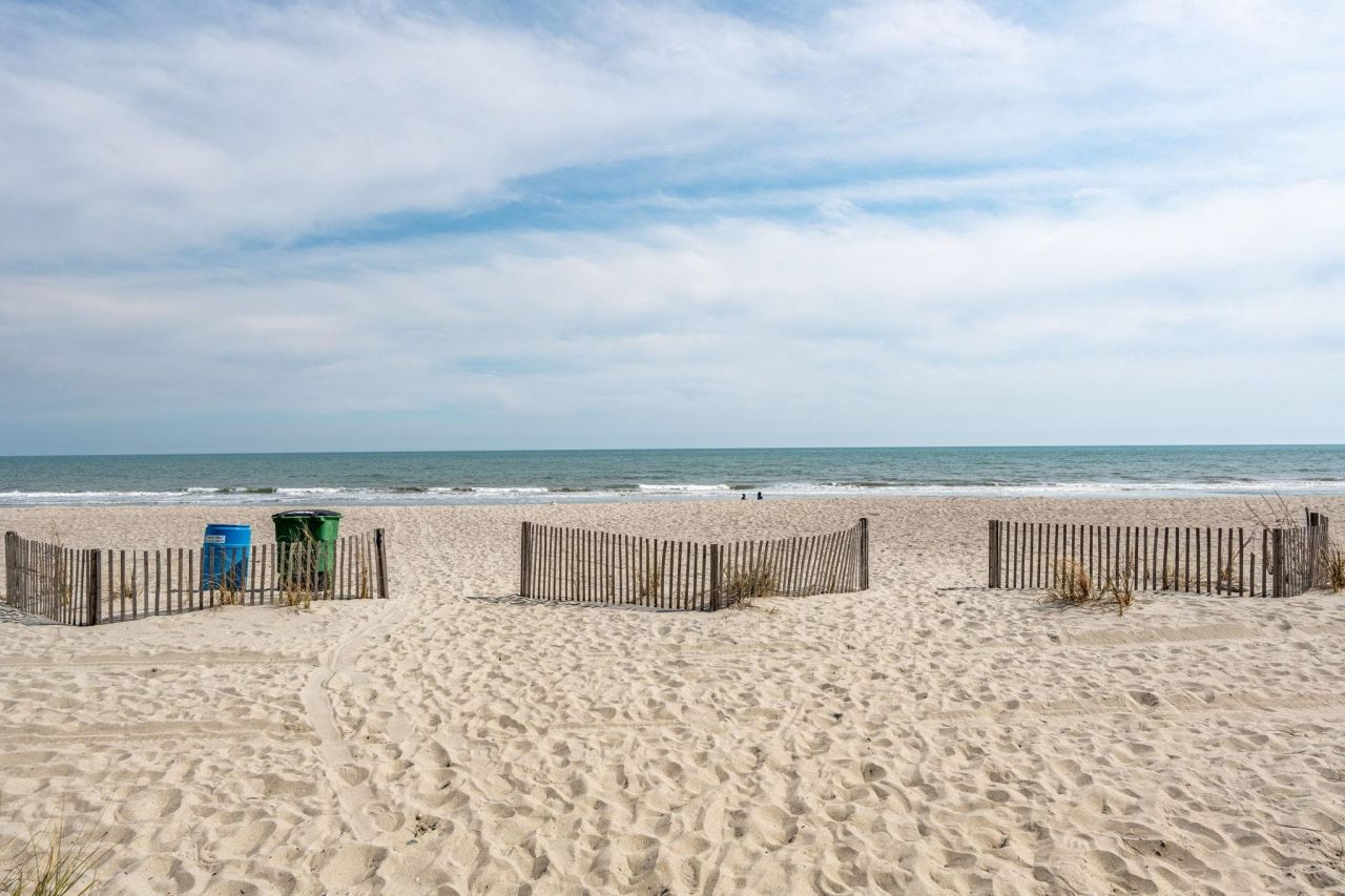 504 N Ocean Blvd. Photo 29