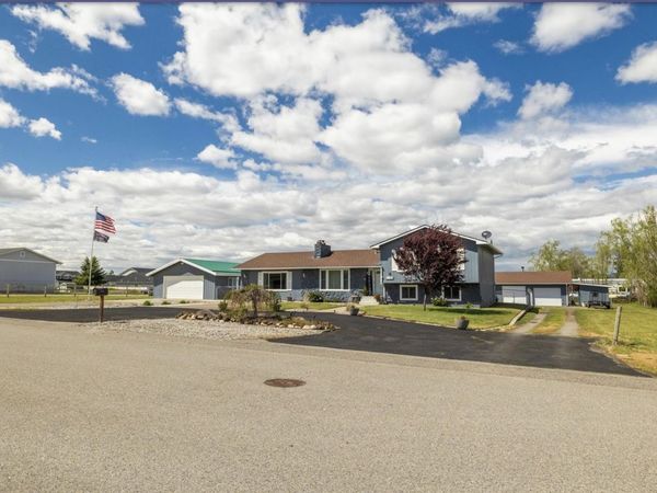 20123 E Micaview Ave, Spokane, WA 99016