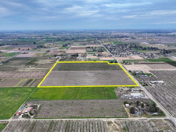 2233 S Valentine , Fresno, CA 93706