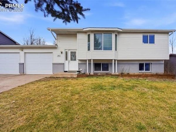 1268 Chiricahua Drive, Colorado Springs, CO 80915