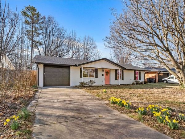 2003 Dee Avenue , Springdale, AR 72762