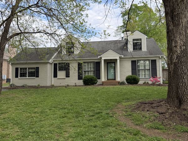 690 Clearview Dr, Nashville, TN 37205