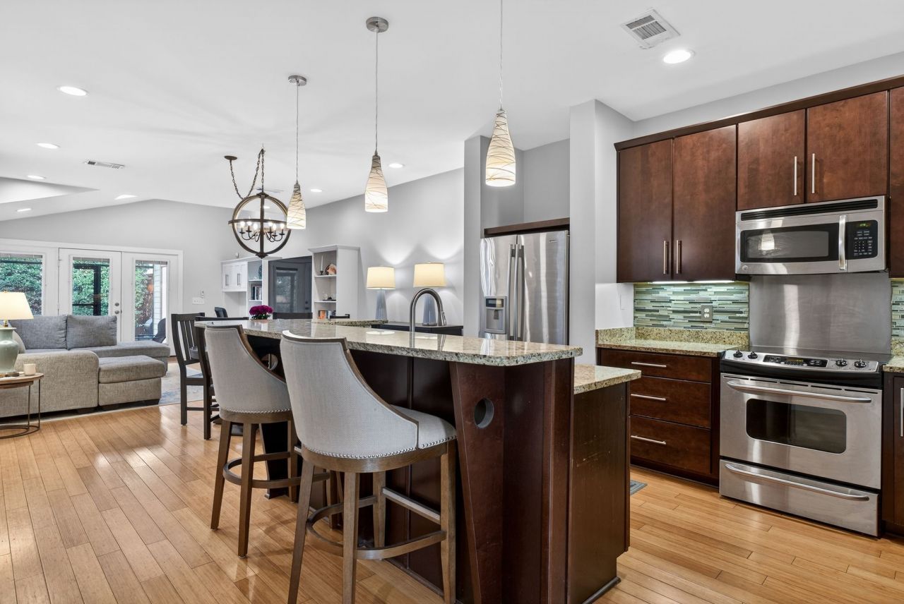 402b Theresa Ave, Nashville, TN 37205 Main Photo