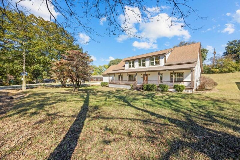 3901 Kings Road, Chattanooga, TN 37416 Main Photo