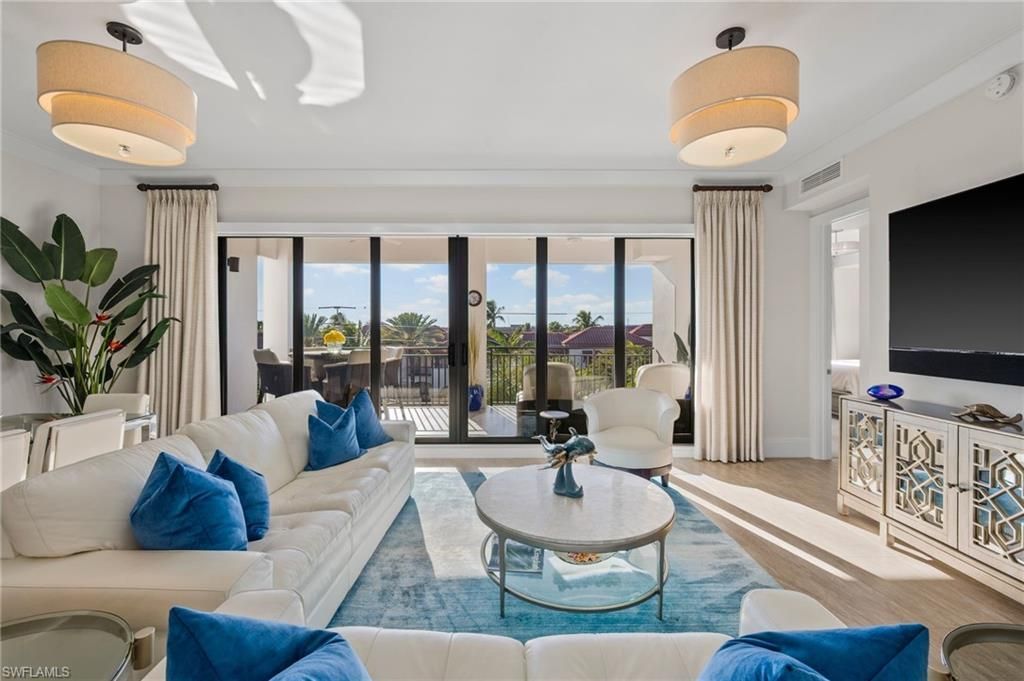 1035 3rd Ave S, Unit 407, Naples, FL 34102 Photo