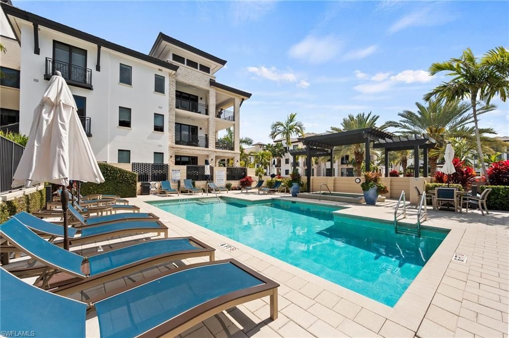 1035 3rd Ave S, Unit 407, Naples, FL 34102 Photo