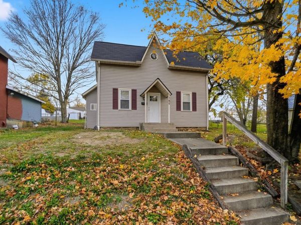 160 E Race Street , Mechanicsburg, OH 43044