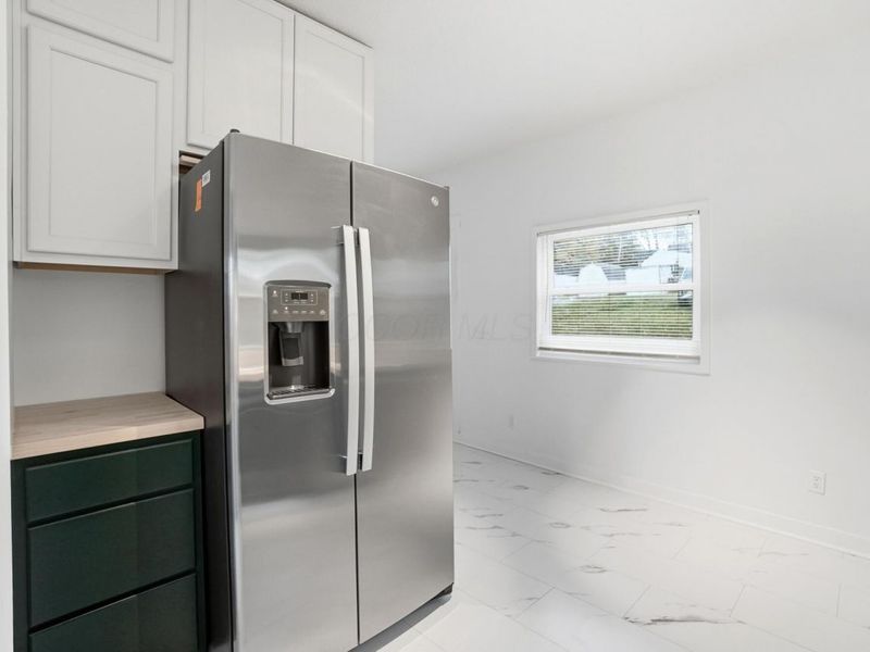 160 E Race Street , Mechanicsburg, OH 43044 Photo 11