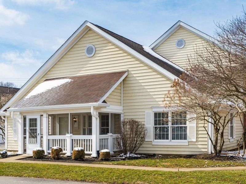 201 Shannon Lane, Granville, OH 43023 Photo 2