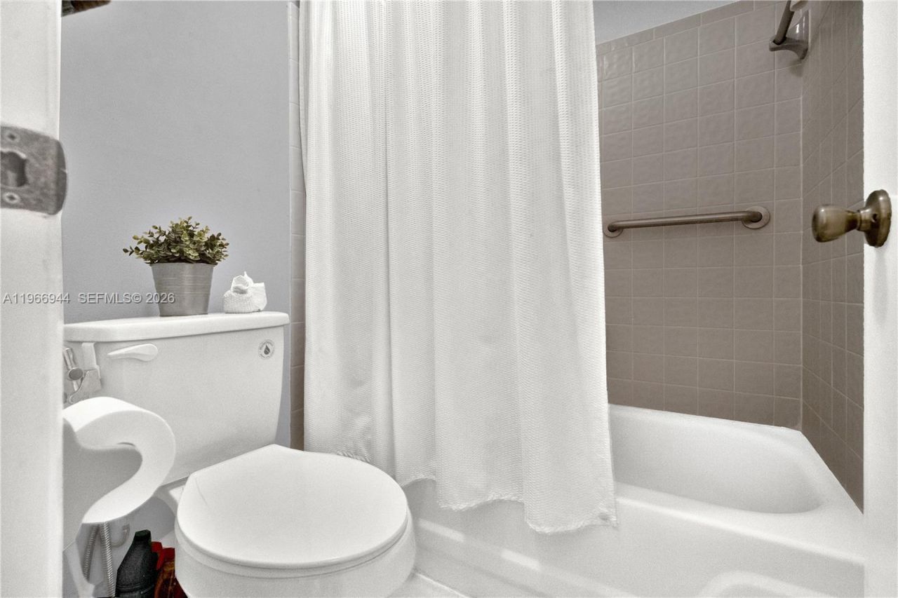 3437 S Carambola Cir S, Unit 2463, Coconut Creek, FL 33066 Photo