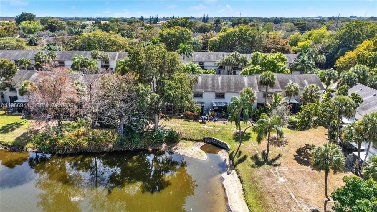 3437 S Carambola Cir S, Unit 2463, Coconut Creek, FL 33066 Photo