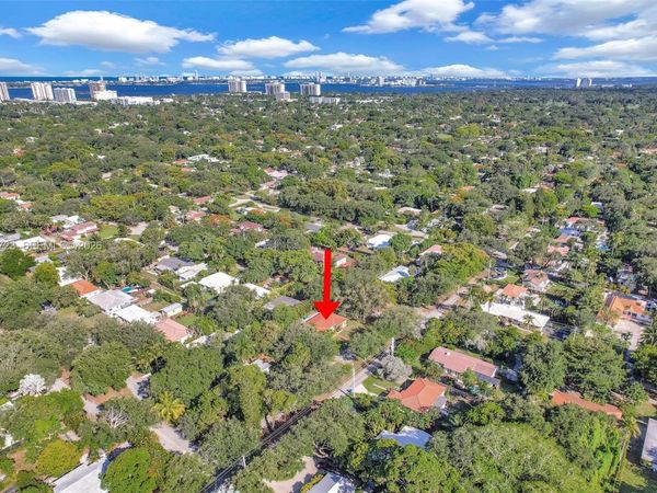 11919 NE 8th Ave , Biscayne Park, FL 33161