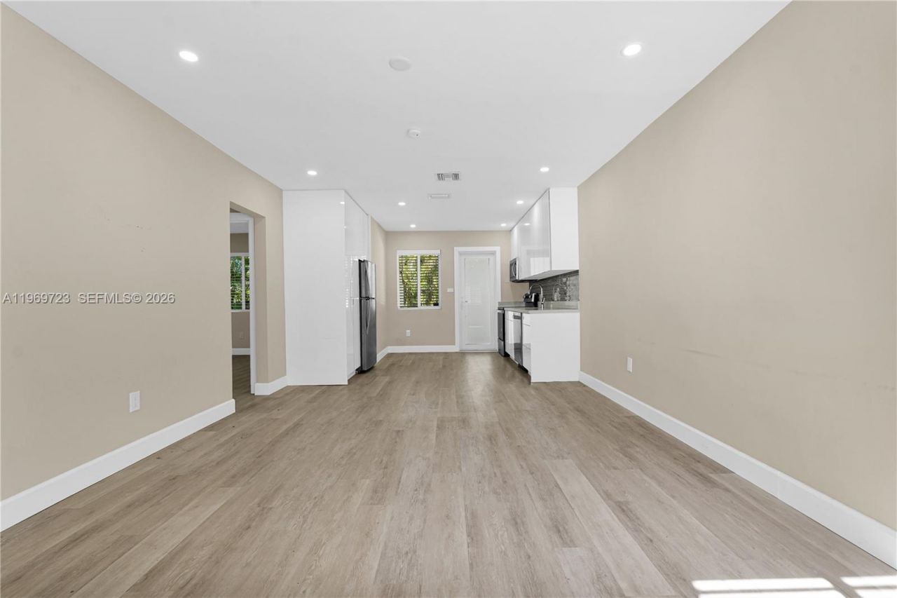 11919 NE 8th Ave , Biscayne Park, FL 33161 Photo