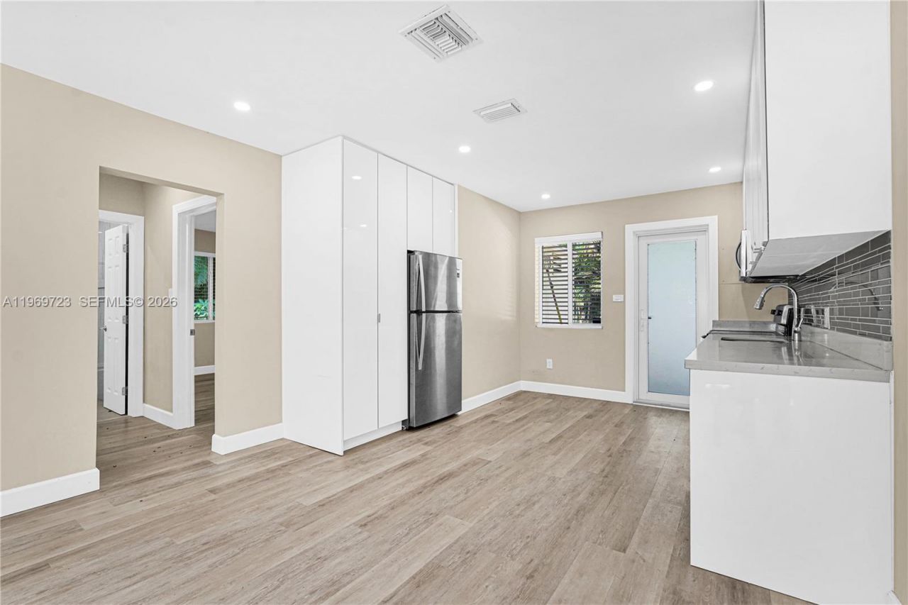 11919 NE 8th Ave , Biscayne Park, FL 33161 Photo