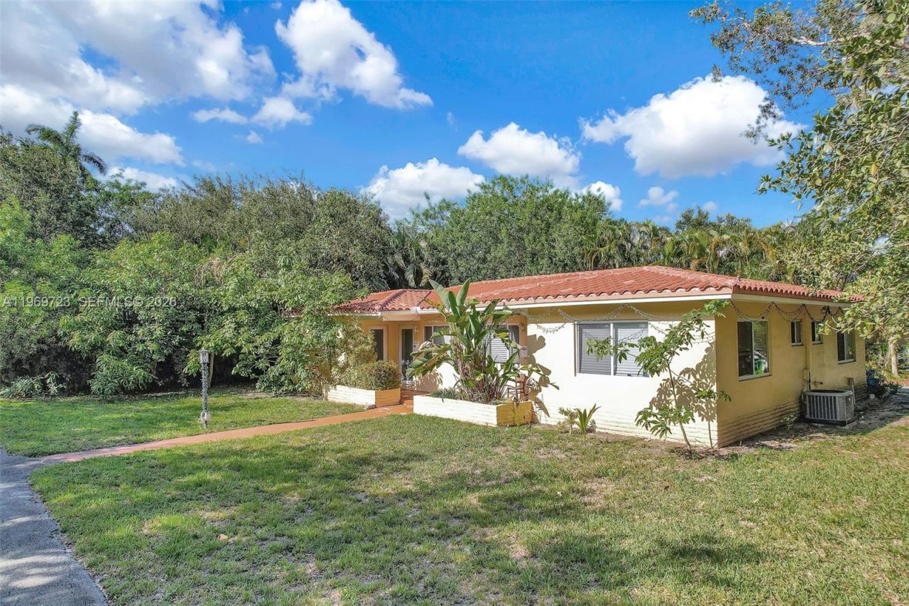 11919 NE 8th Ave , Biscayne Park, FL 33161 Photo