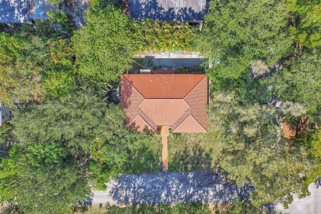 11919 NE 8th Ave , Biscayne Park, FL 33161 Photo